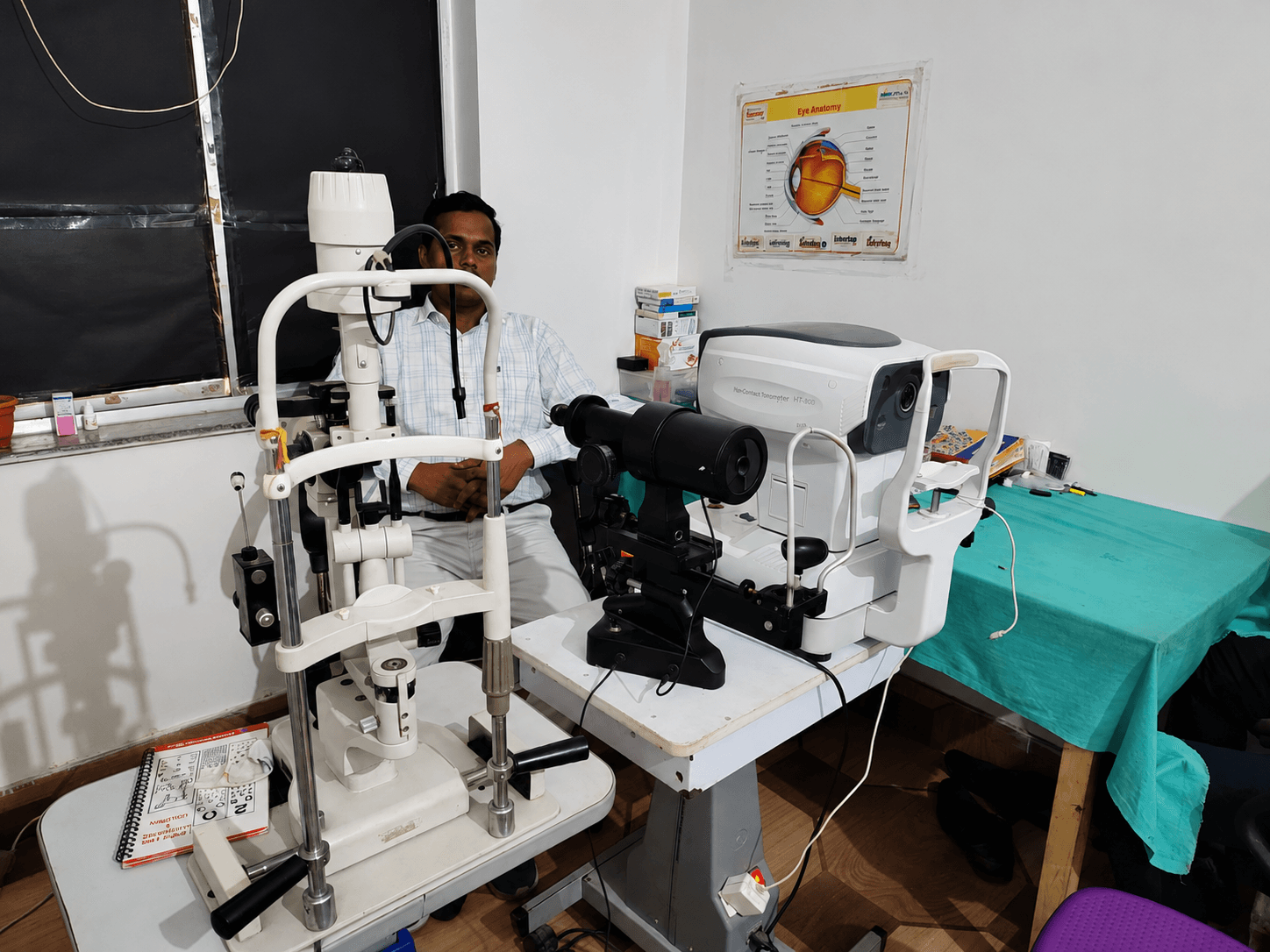 Eye examination equipment at Dubey Nursing Home